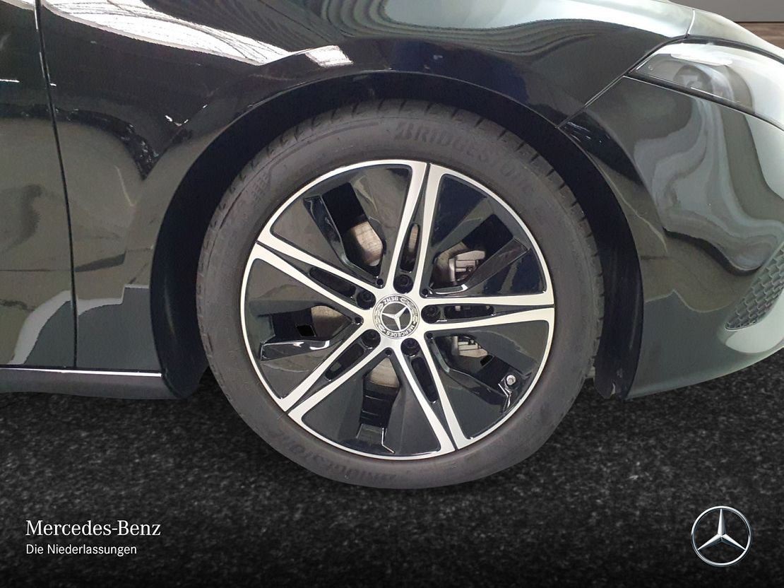 Mercedes-Benz A 200 A 200 d