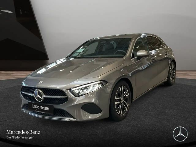 Mercedes-Benz A 220 4MATIC Progressive