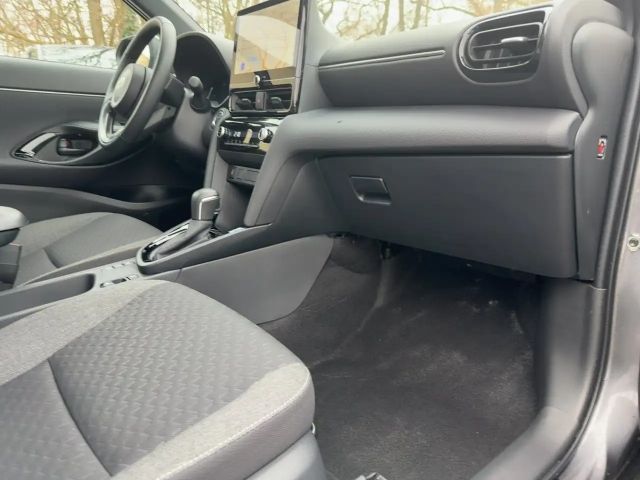 Toyota Yaris Cross Team D