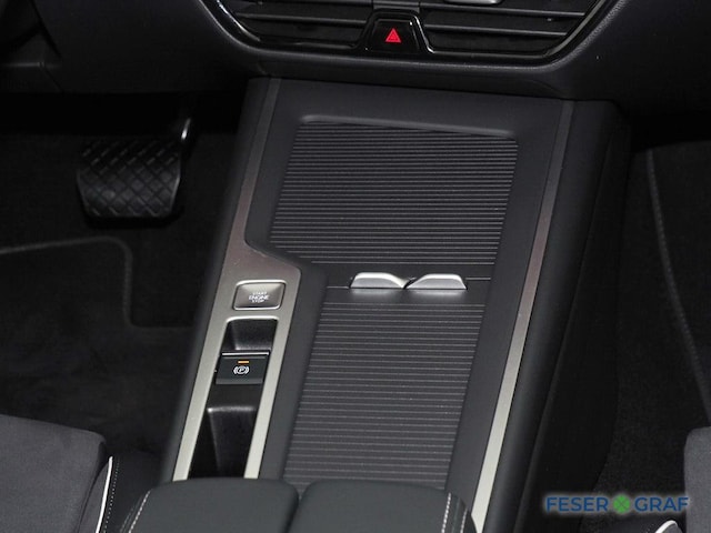 Volkswagen Passat 1.5 eTSI Business Variant