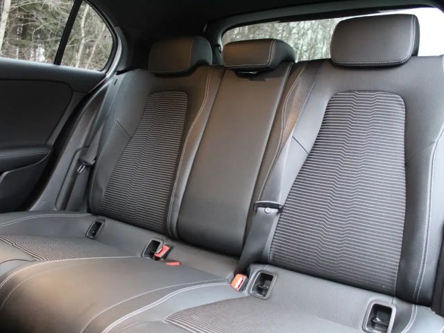 Mercedes-Benz A 180 A 180 d Hatchback