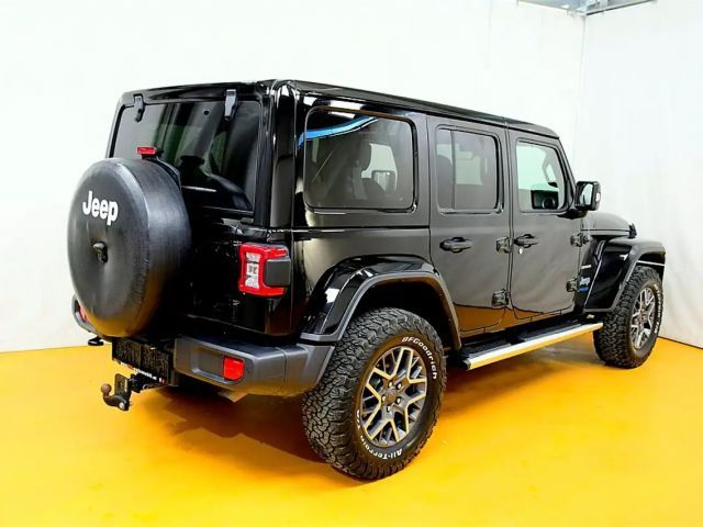 Jeep Wrangler Sahara