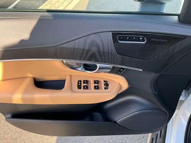 Volvo XC90 AWD Dark T8 Ultimate