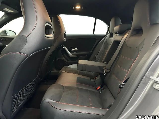 Mercedes-Benz A 200 AMG Line