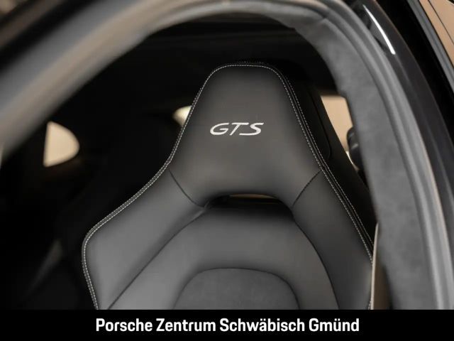 Porsche Panamera GTS