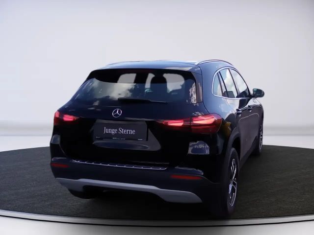 Mercedes-Benz GLA 180 Ö-Edition