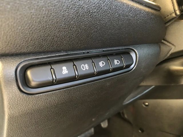 Fiat 500e LED-Tagfahrlicht Navigation DAB+ Klimaautomatik