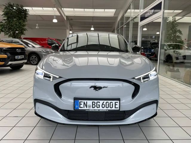 Ford Mustang Mach-E AWD