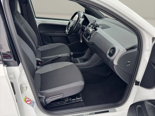 Volkswagen up! 1.0 MPI Active