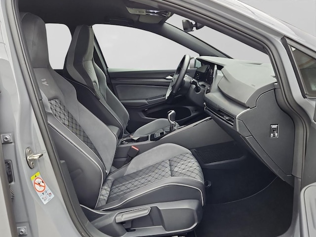 Volkswagen Golf 1.5 TSI R-Line Variant