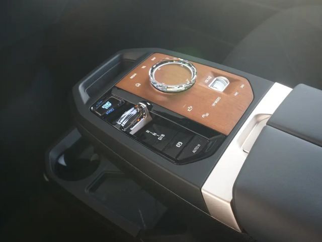 BMW iX xDrive50