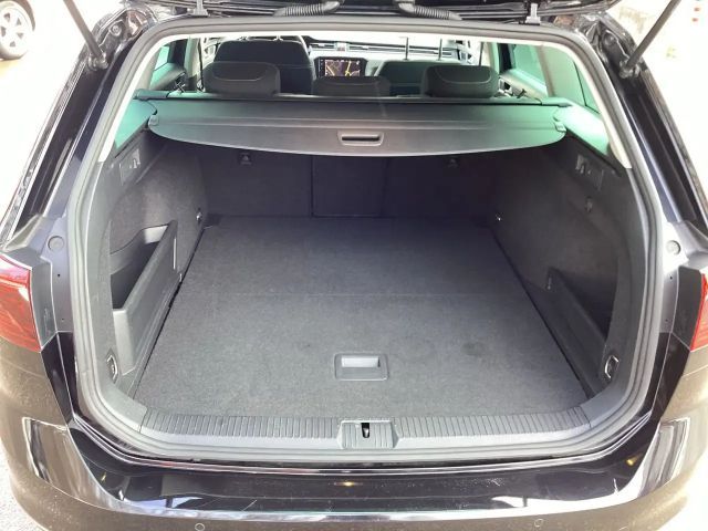 Volkswagen Passat GTE Variant