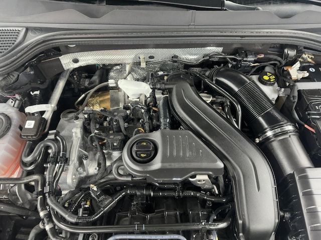 Volkswagen Golf 1.5 eTSI DSG Life Variant