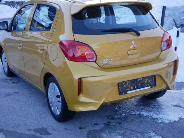 Mitsubishi Space Star Star