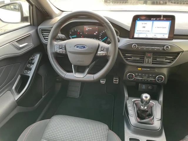 Ford Focus ST Line Style Wagon