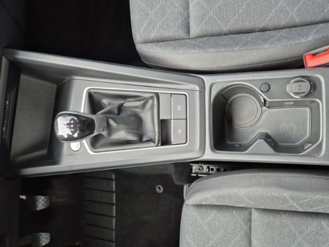 Volkswagen Golf 1.0 TSI Life Variant