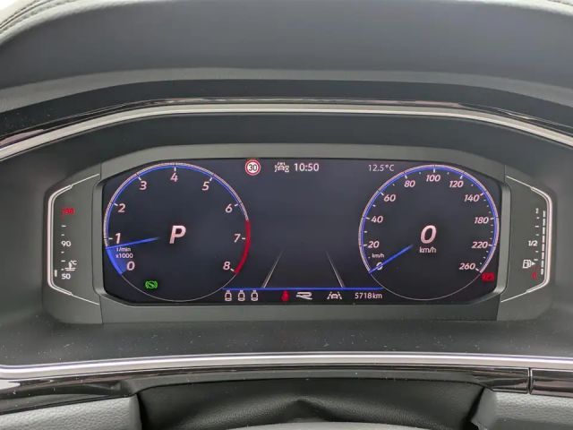 Volkswagen T-Roc 1.5 TSI DSG Plus R-Line