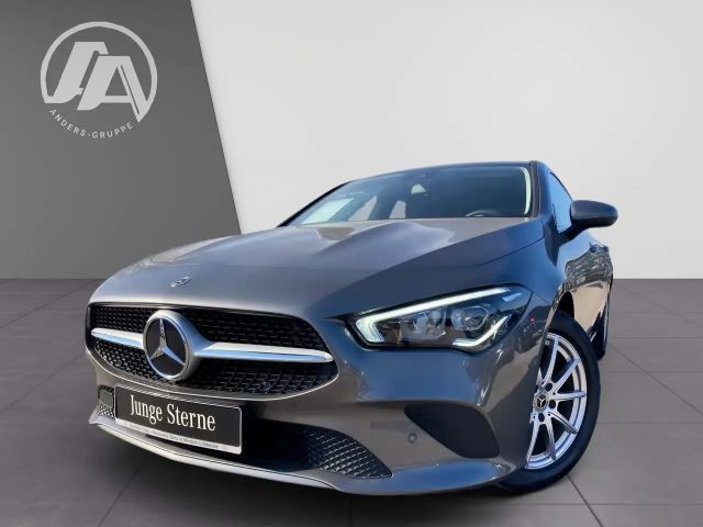Mercedes-Benz CLA 200 CLA 200 d Shooting Brake