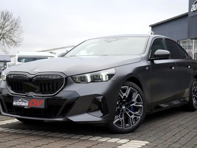 BMW 520 520d M-Sport Sedan xDrive