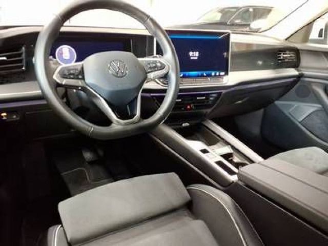 Volkswagen Passat 1.5 eTSI Business DSG Variant