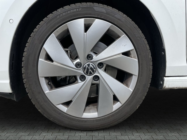 Volkswagen Golf 2.0 TDI Golf VIII Style Variant