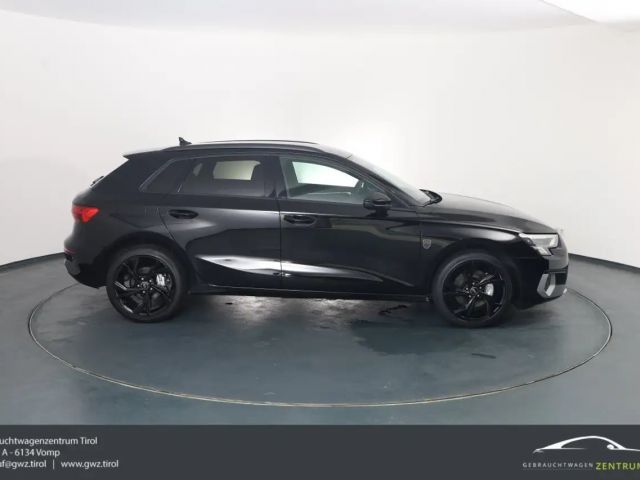 Audi A3 Hybride S-Line Sedan