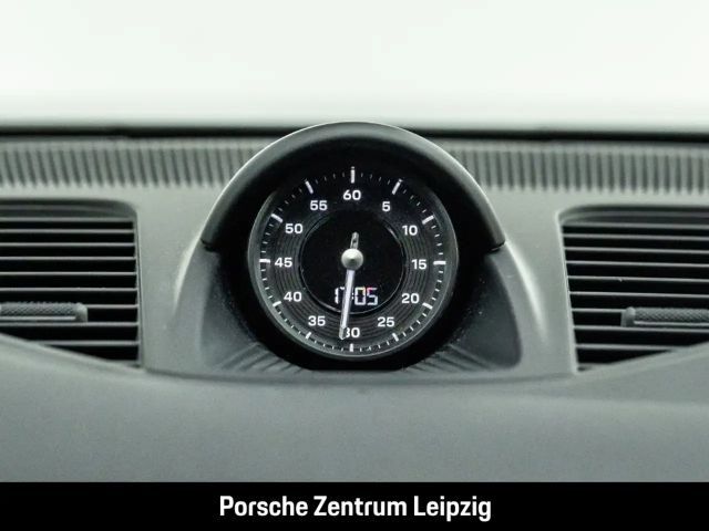 Porsche Panamera 4 E-Hybrid