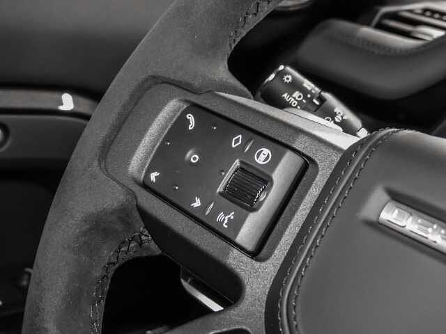 Land Rover Defender P500 X V8