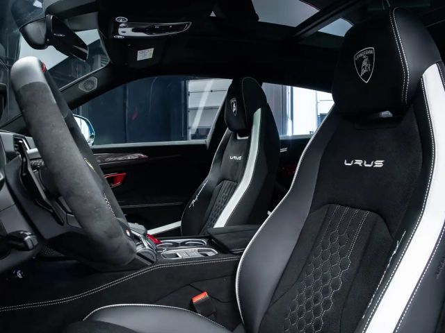 Lamborghini Urus Performante