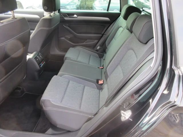 Volkswagen Passat 2.0 TDI Business DSG Variant