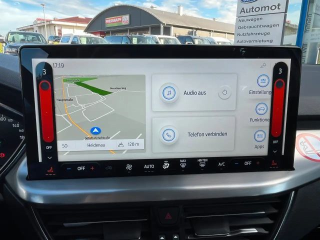 Ford Focus Titanium Wagon