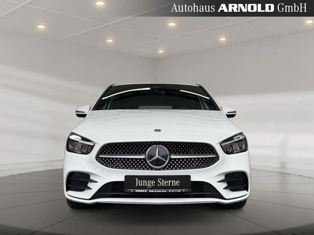 Mercedes-Benz B 200 AMG Line Sedan