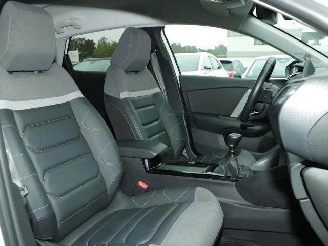 Citroën C4 PureTech Shine