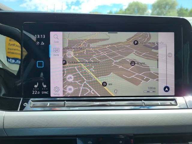 Volkswagen Golf Life