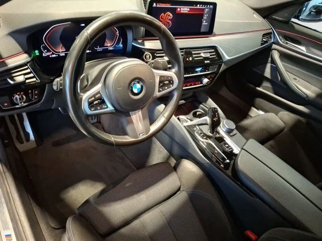 BMW 520 520d M-Sport Sedan xDrive