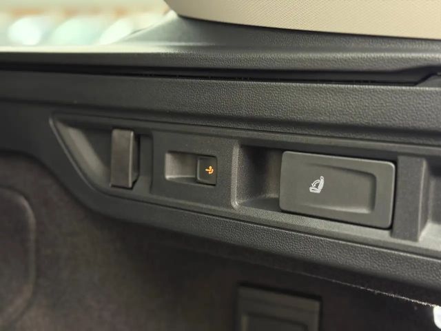 Volkswagen Passat 1.5 eTSI DSG Variant