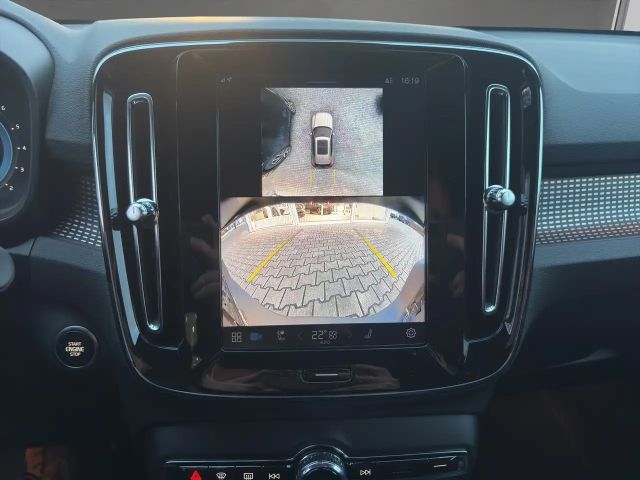 Volvo XC40 Dark Plus