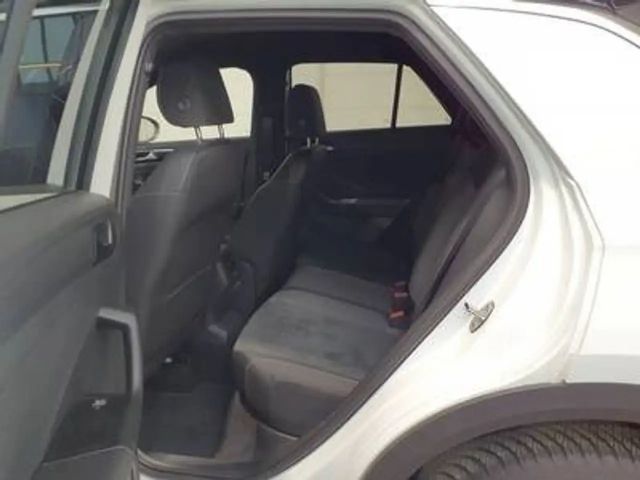 Volkswagen T-Roc 1.5 TSI DSG R-Line