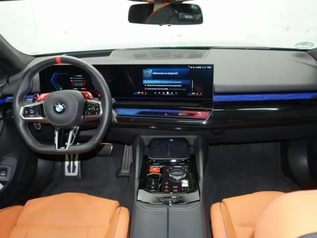 BMW M5 BOWERS & WILKINS - HAAK - PANO