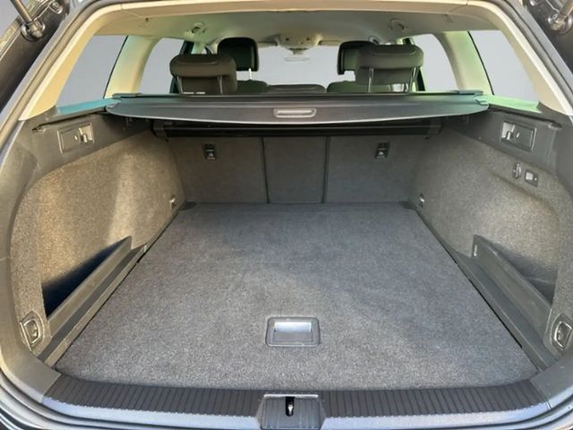 Volkswagen Passat 2.0 TDI Business DSG Variant