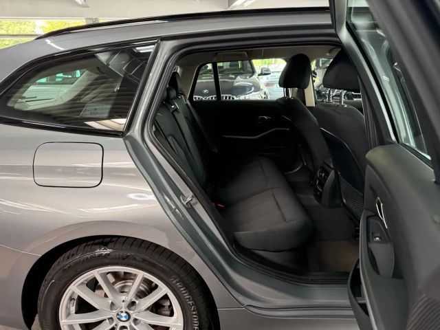 BMW 318 318d Touring