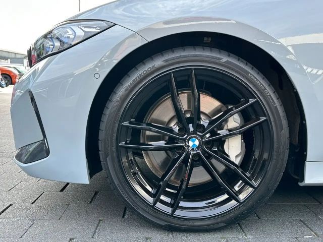 BMW 330 330d M-Sport Touring xDrive