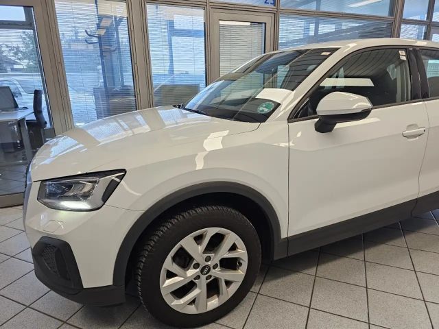 Audi Q2 Navi,Kamera,PDC,LED,Sitzheizung