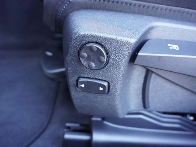 BMW 320 320d M-Sport Touring xDrive