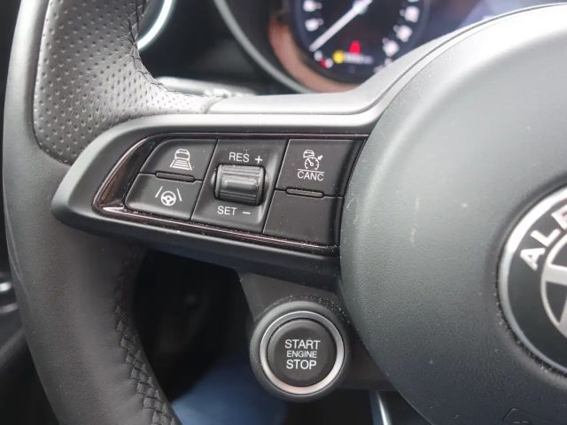 Alfa Romeo Giulia AT8 Q4 TI