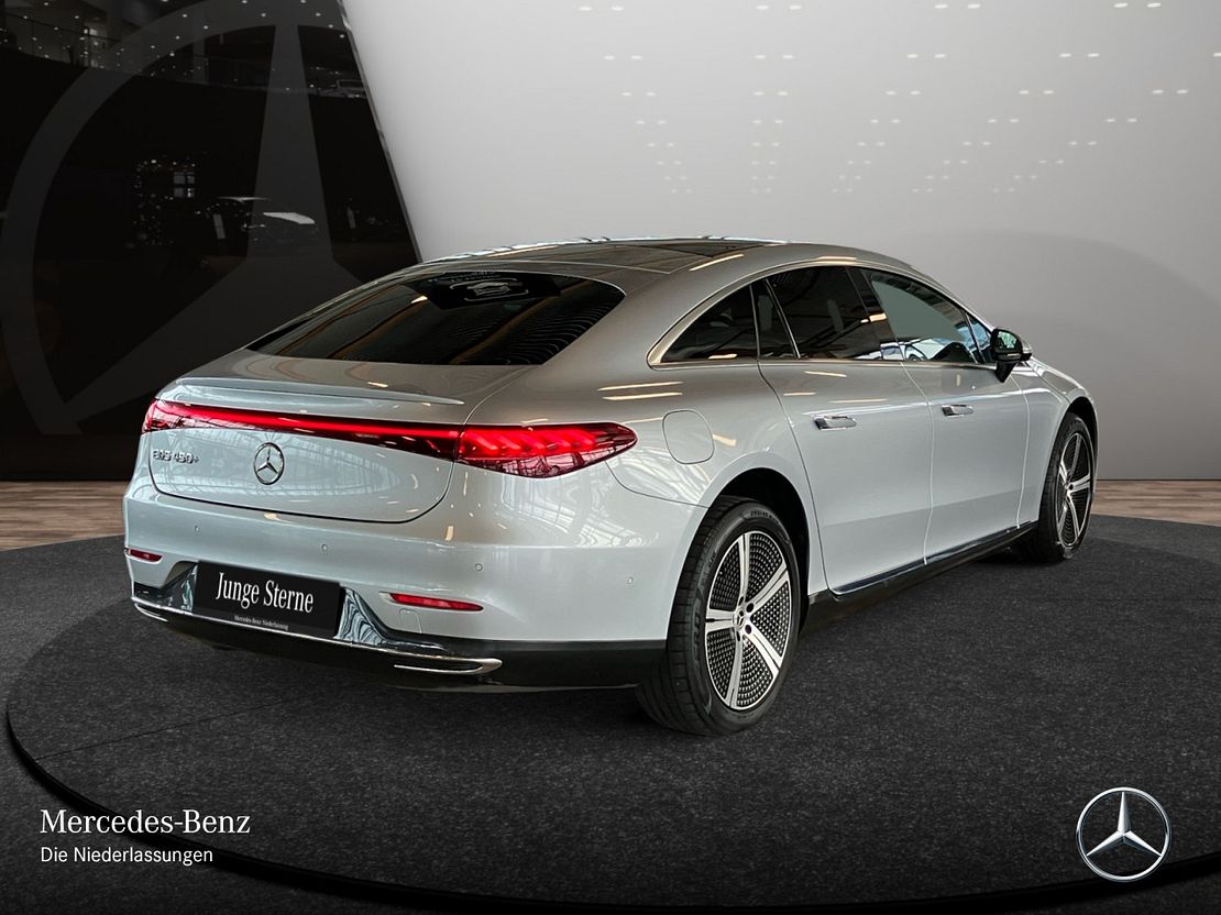 Mercedes-Benz EQS 450 Sedan