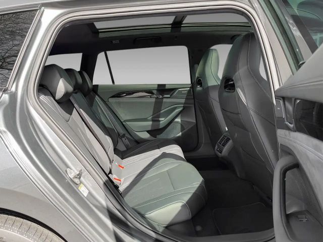 Volkswagen Passat 2.0 TDI DSG R-Line