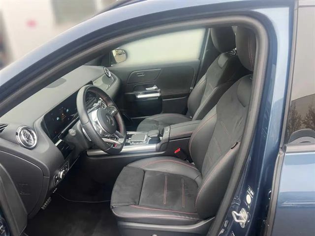 Mercedes-Benz GLA 200 GLA 200 d