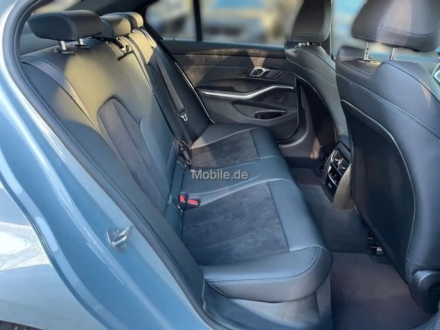 BMW 330 330d M-Sport Sedan xDrive