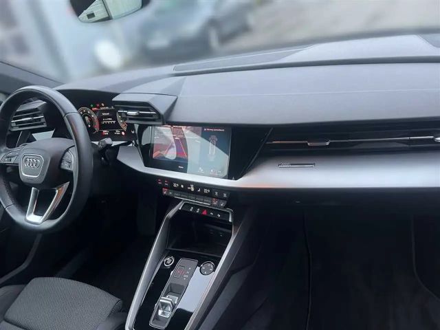 Audi A3 1.5 TFSI S-Line S-Tronic Sedan